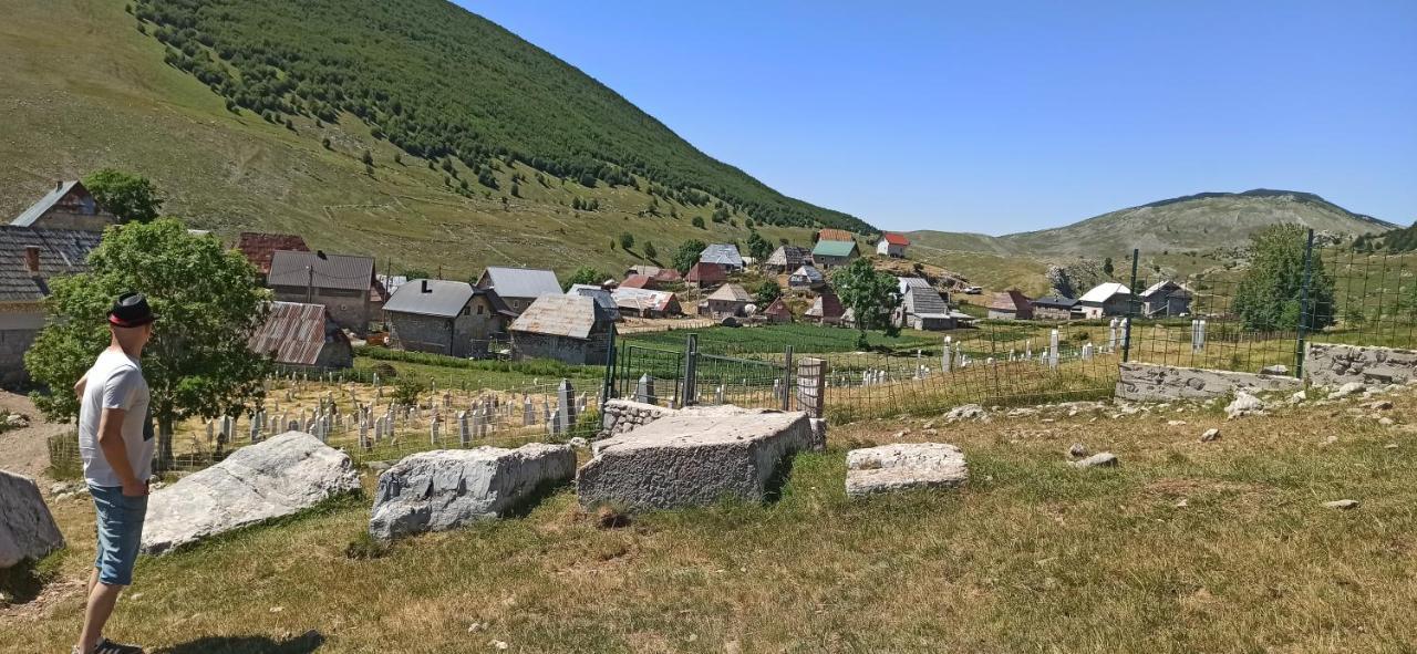 Na Krovu Svijeta Gornji Lukomir Екстериор снимка