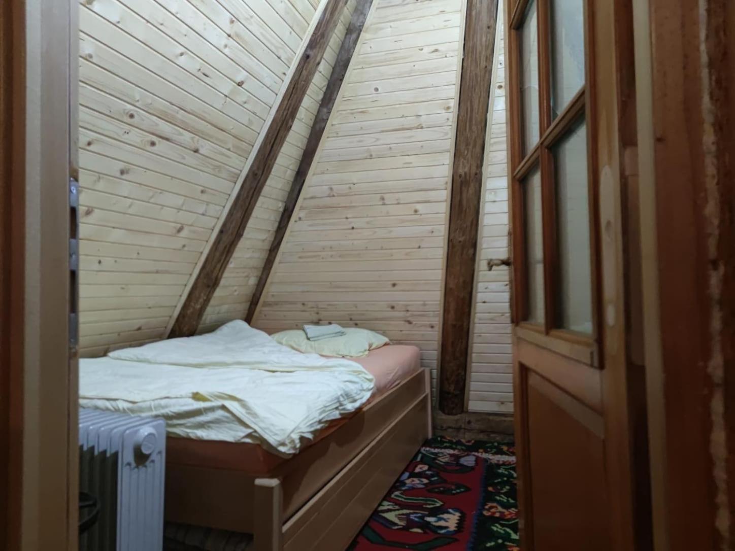 Na Krovu Svijeta Gornji Lukomir Стая снимка
